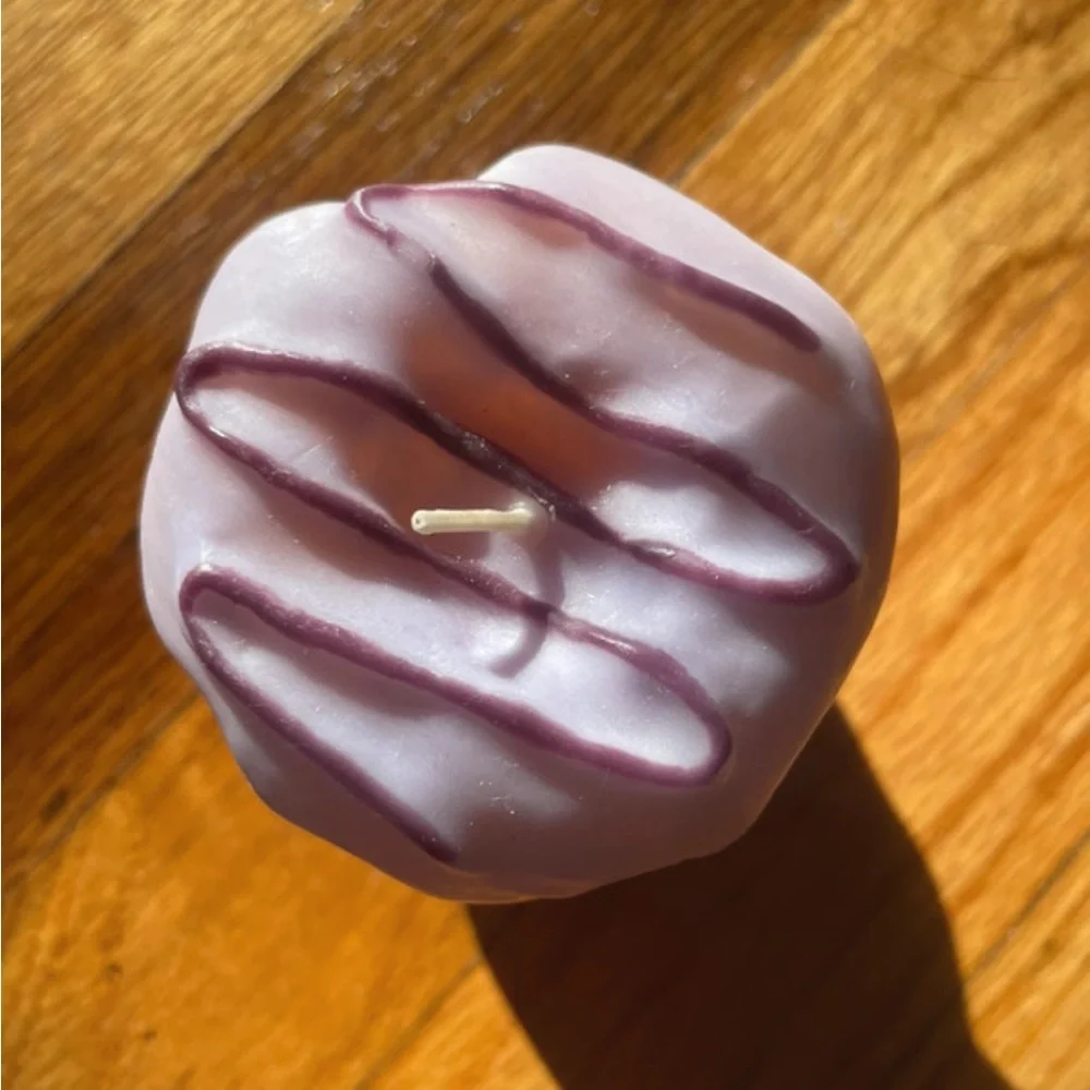 Donut shaped candle